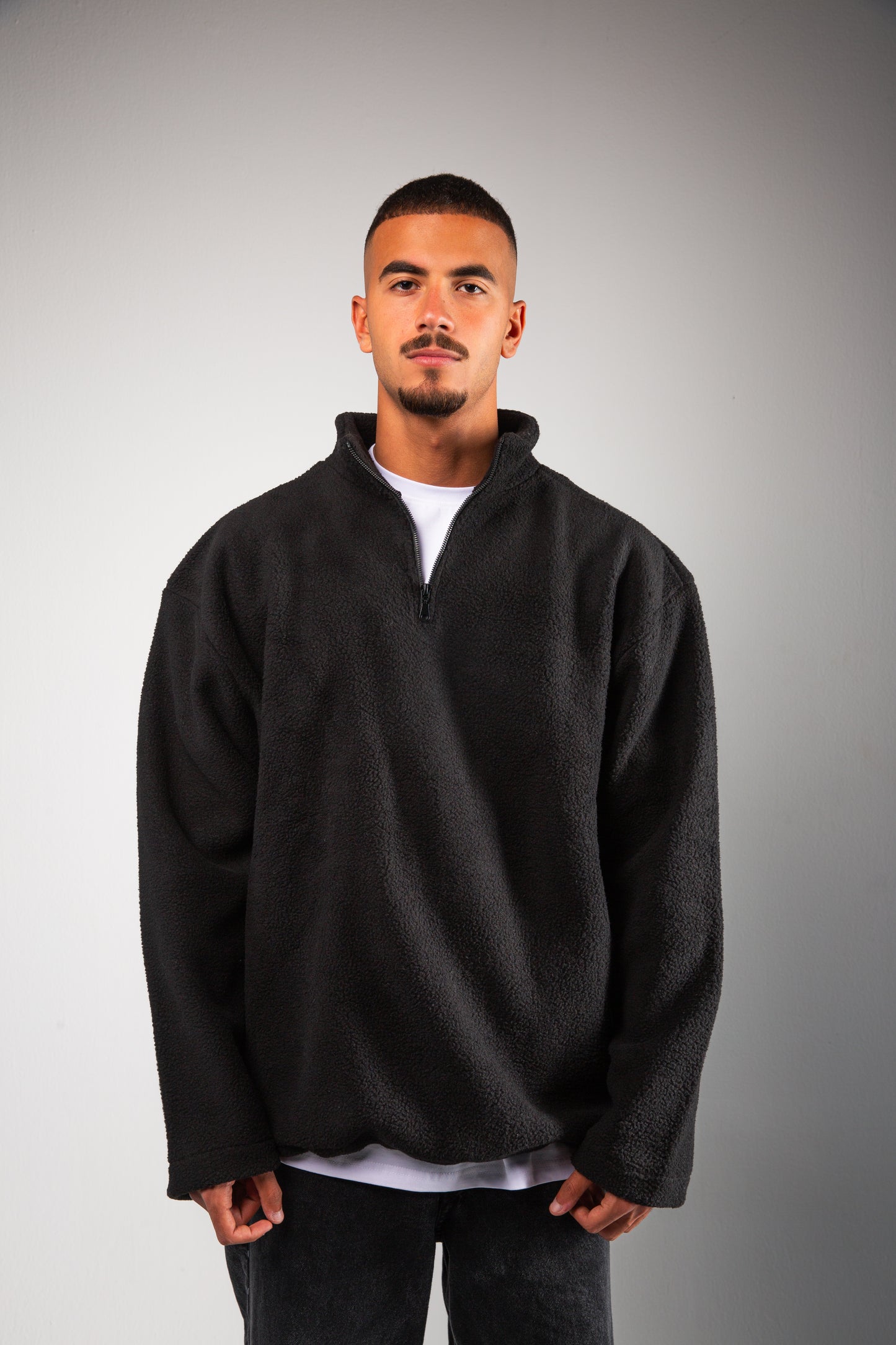 1-QUARTER ZIP-BLACK